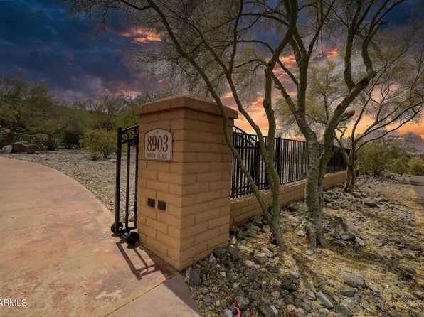 8903 N ARROYA GRANDE Drive, Phoenix, AZ 85028