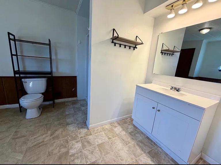 525 W Rosa St — Photo 14