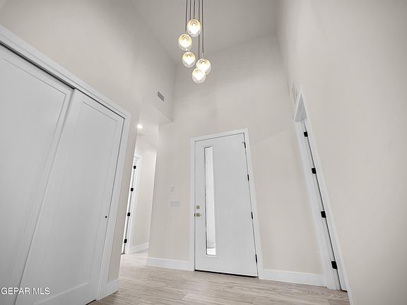 5th image of 820 Acton St