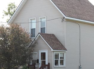 623 W Spruce St, Sault Sainte Marie, MI 49783