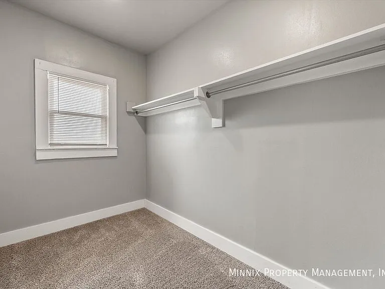 1302 Avenue E #1 — Photo 31