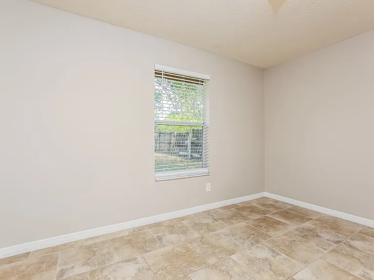 2523 Dovetail Dr — Photo 11