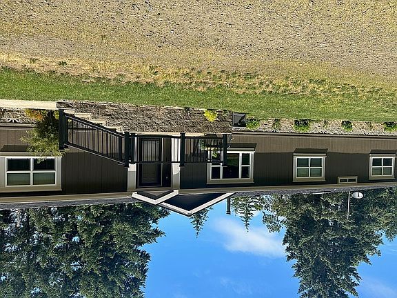 3rd image of 377 Donruss Dr