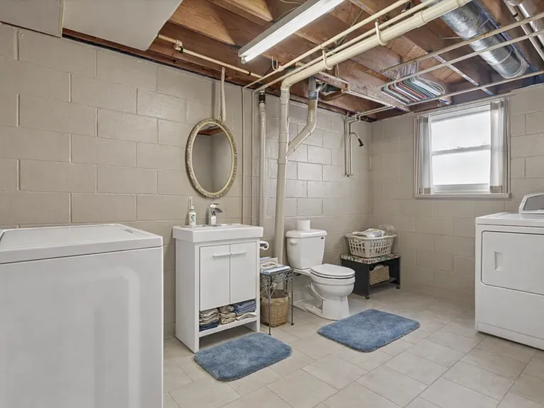 2540 E Eastgate Ln — Photo 15