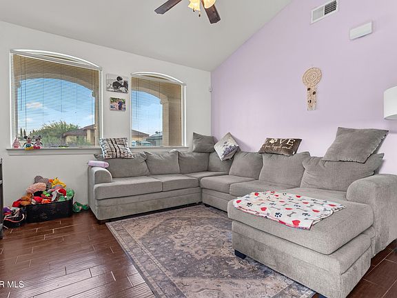 3rd image of 14616 Alton Oaks