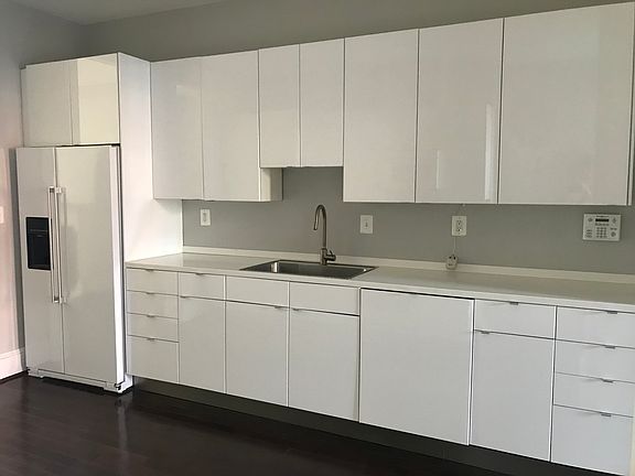 5th image of 1729 P St NW APT 2