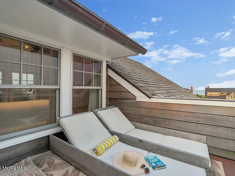 985 Ocean Ave — Photo 85