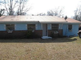 715 W Hinton Ave, Lumberton, MS 39455