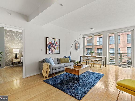 5th image of 715 6th St NW Unit 1104