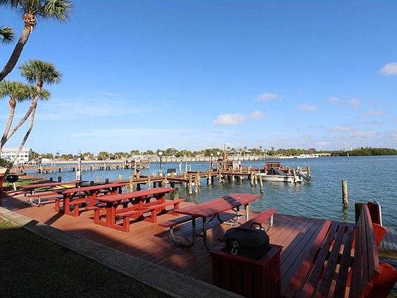 3rd image of 1765 Gulf Blvd #106