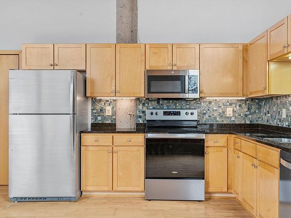 4th image of 521 S 7th St Unit 602