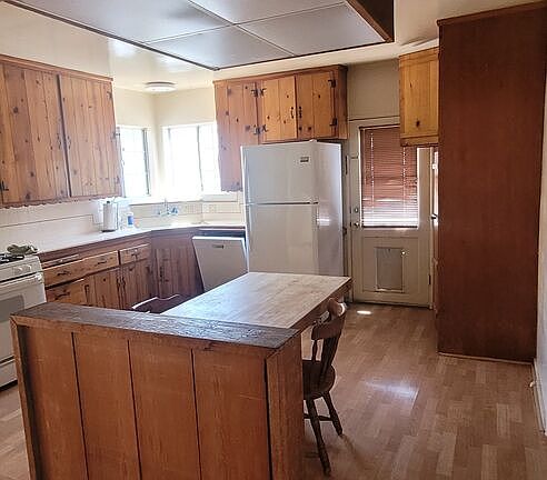 4th image of 21427 Dumetz Rd