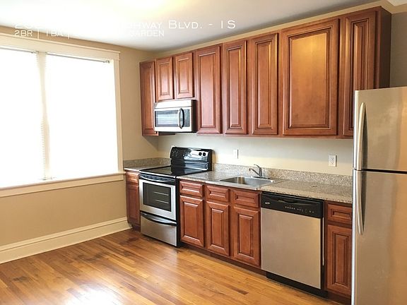 5th image of 2624 S Kingshighway Blvd APT 1S