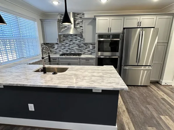 3210 8th St SE APT 1, Washington, DC 20032