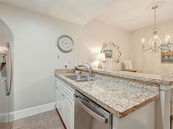 4th image of 11711 Memorial Dr APT 389