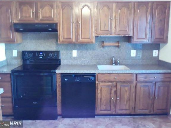 3rd image of 3827 Ogilvie Ct