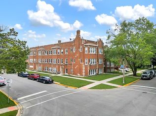 6620 W 19th St APT 8, Berwyn, IL 60402