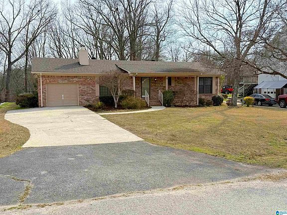 3rd image of 2713 Windwood Dr