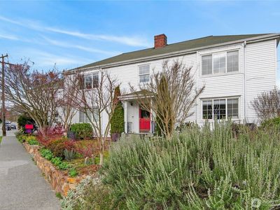 7870 Green Lake Drive N #10, Seattle, WA, 98103