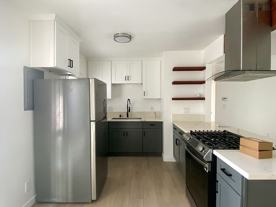 1st image of 3315 W 104th St APT 7