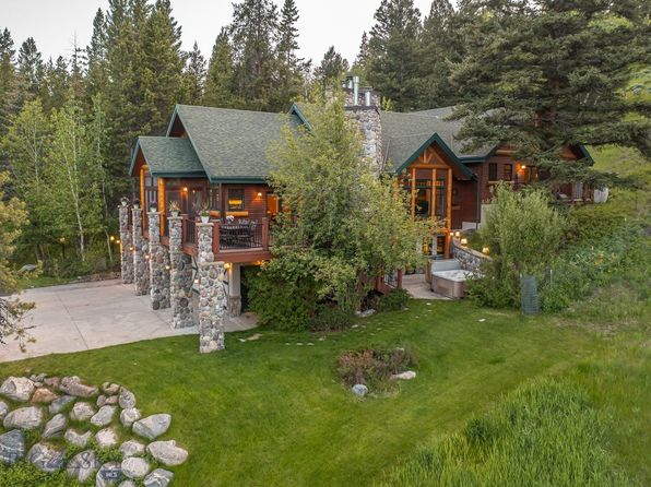 520 Crown Butte Rd, Big Sky, MT 59716