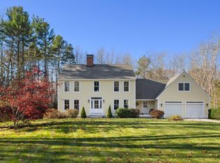 27 Rivers Edge Dr, Kennebunk, ME 04043