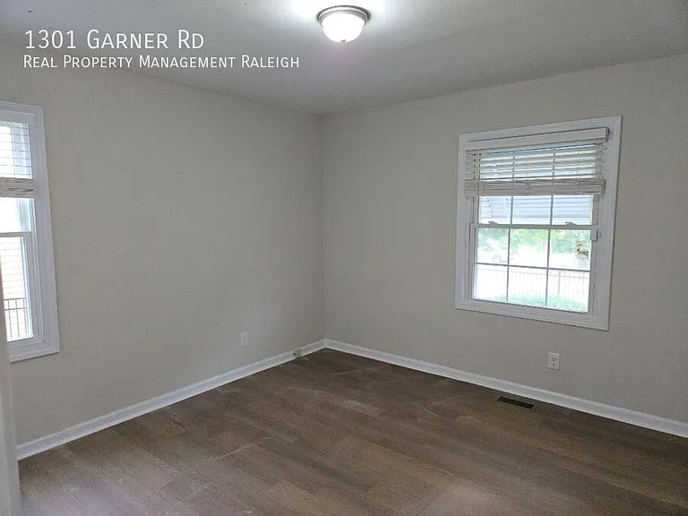 1301 Garner Rd — Photo 8