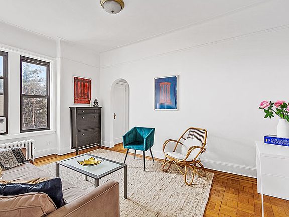 2nd image of 670 President St APT 3B