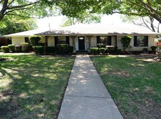 12464 Wood Manor Cir, Farmers Branch, TX 75234