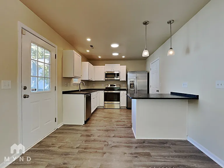 5146 Brooktree Dr — Photo 4