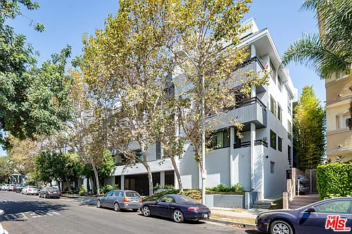 1830 Westholme Ave #101 Photo 1