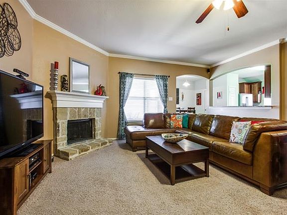3rd image of 210 Shadybrook Dr