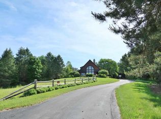 8607 S Lakeview Rd, Traverse City, MI 49684