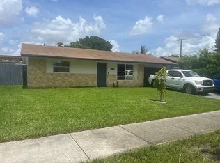 6141 NW 45th Ave, North Lauderdale, FL 33319