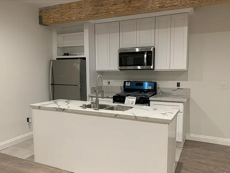 440 N Vista St — Photo 2