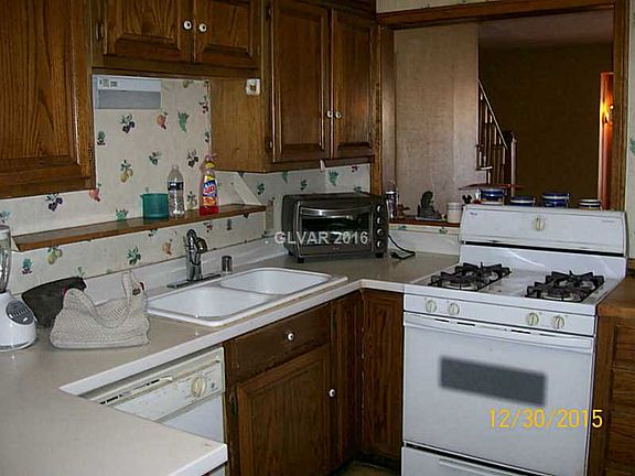 3rd image of 2004 Bonita Ave