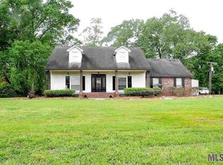 12177 Chester Diez Rd, Gonzales, LA 70737