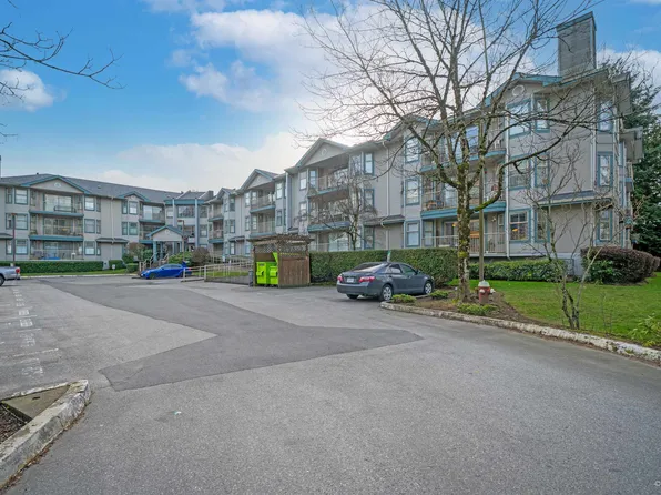 10756 138th St #315, Surrey, BC V3T 4K5