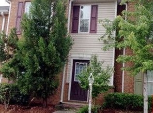 2801 Valley Green Dr, Gainesville, GA 30504