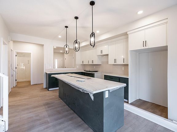 2nd image of 2358 Muckleplum Cres SW