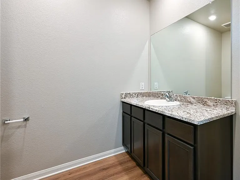218 Mount Vernon Way — Photo 17