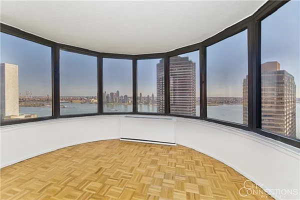 Sold by City Connections Realty | media 2