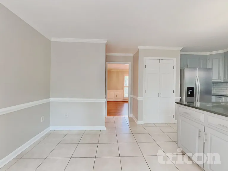 409 Wind Haven Ln — Photo 5
