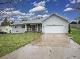 550 Edward Dr, Green Bay, WI 54302