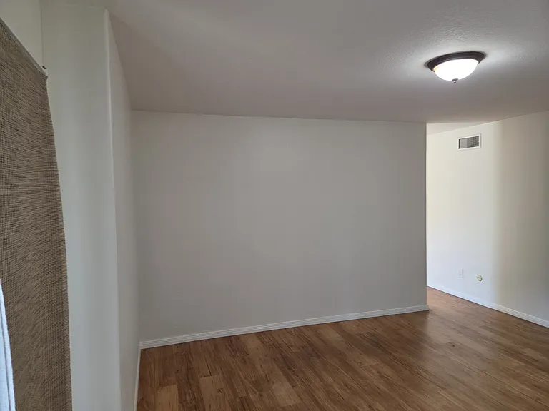 1037 Alta Vista Dr — Photo 17