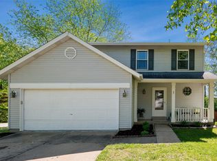 1 Shepherd Knoll Dr, Saint Peters, MO 63376