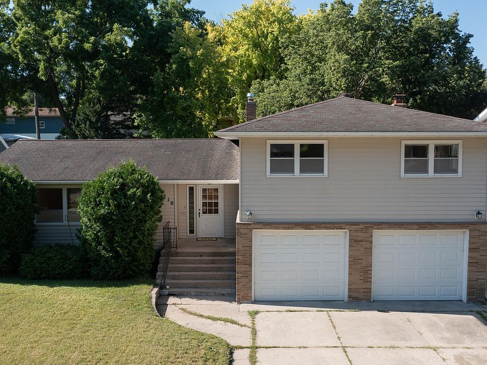 210 E Channing Ave, Fergus Falls, MN 56537 Zillow