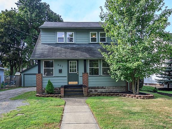 3rd image of 501 W Walnut Ave