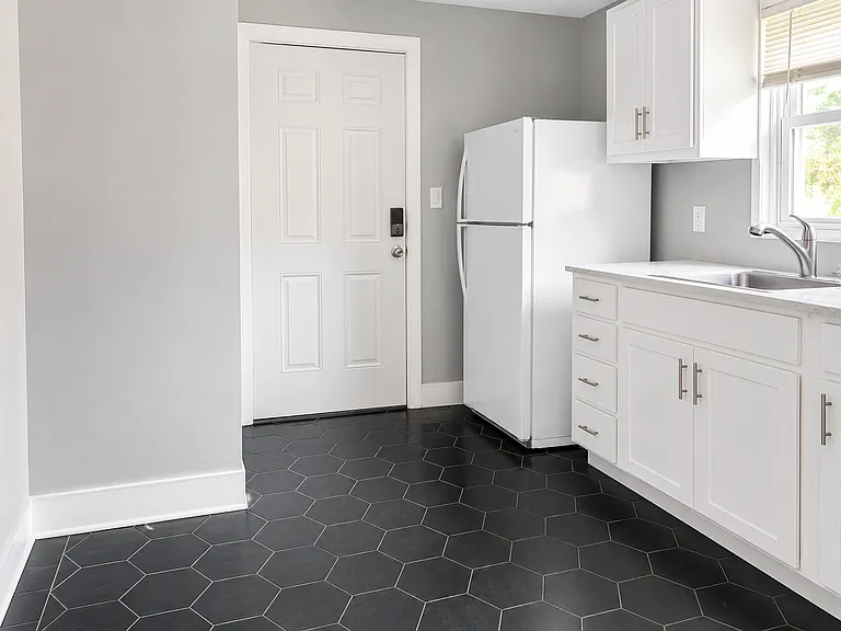 1303 Fletcher Ave #A — Photo 5