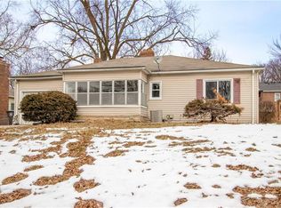 2672 Guthrie Ave, Des Moines, IA 50317